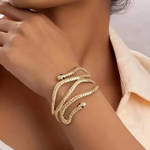 NEW Snake with Black Eyes Design Adjustable Arm Cuff/Bracelet - Picture 4 of 9